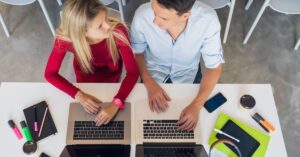 what's the difference between information technology and computer science